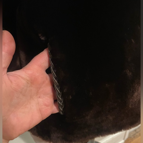 Vintage 1950’s Chocolate Lamb Fur Coat - Picture 6 of 12